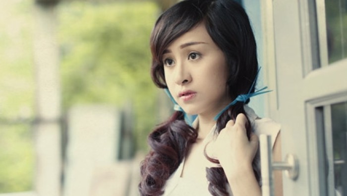 Bà Tưng & loạt ảnh sau nâng mũi, độn cằm V Line