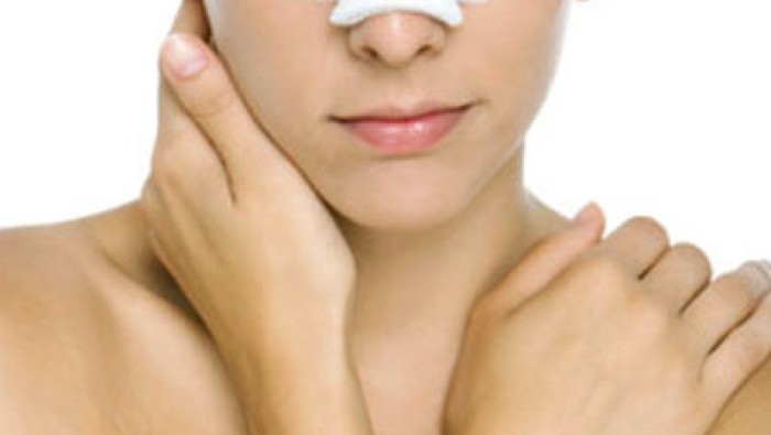 Chăm sóc mũi sau khi nâng đúng cách