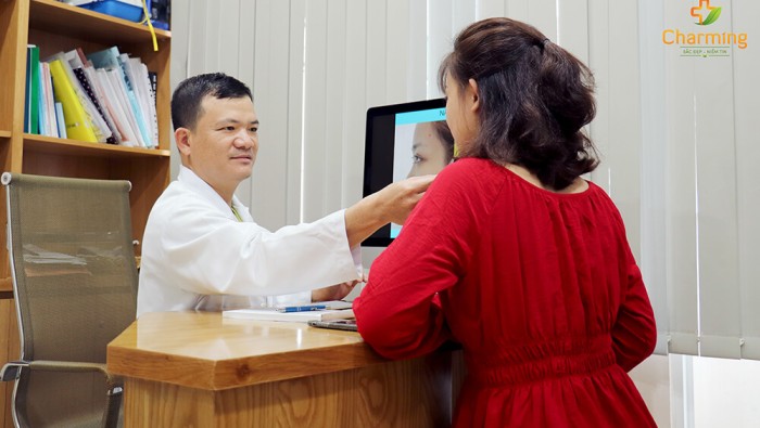 Cắt môi trái tim: phương pháp cải thiện gương mặt ít người biết