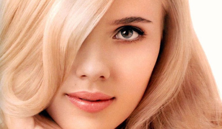 Cut excess fat on the upper eyelid