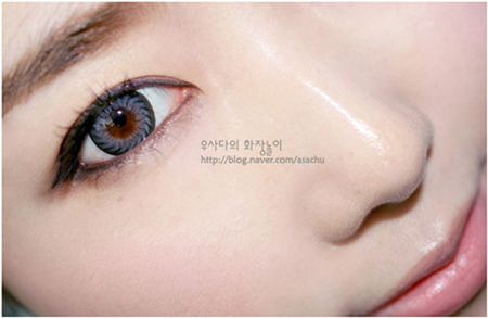 trang điểm mắt hàn quốc