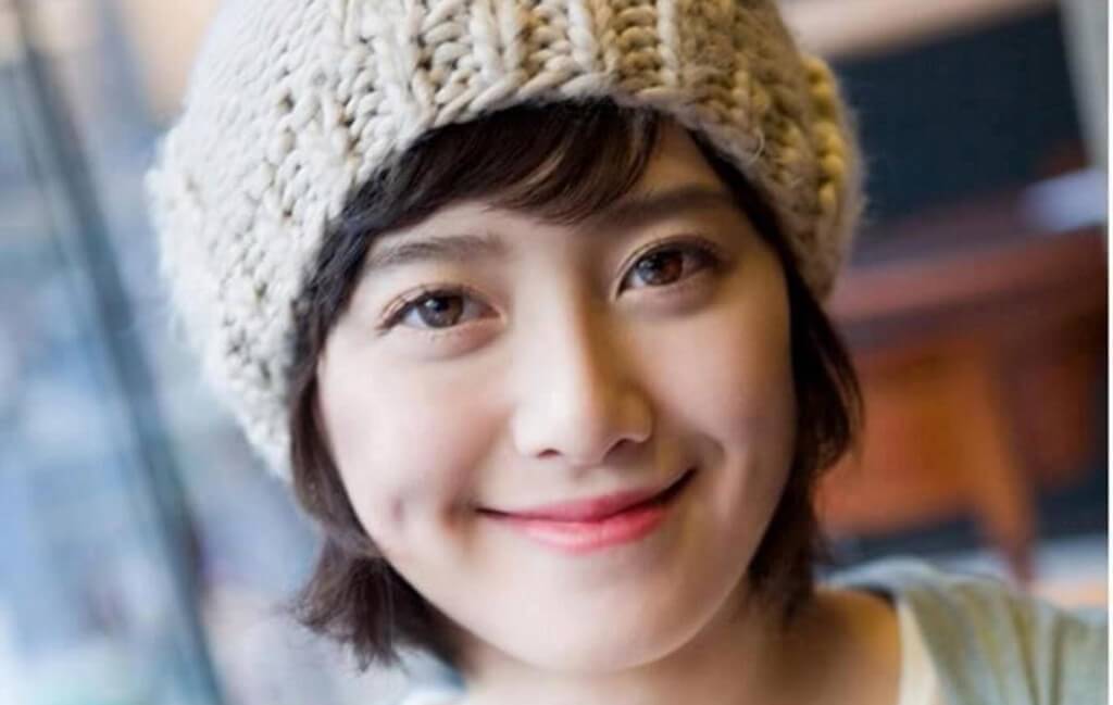 má lúm đồng tiền